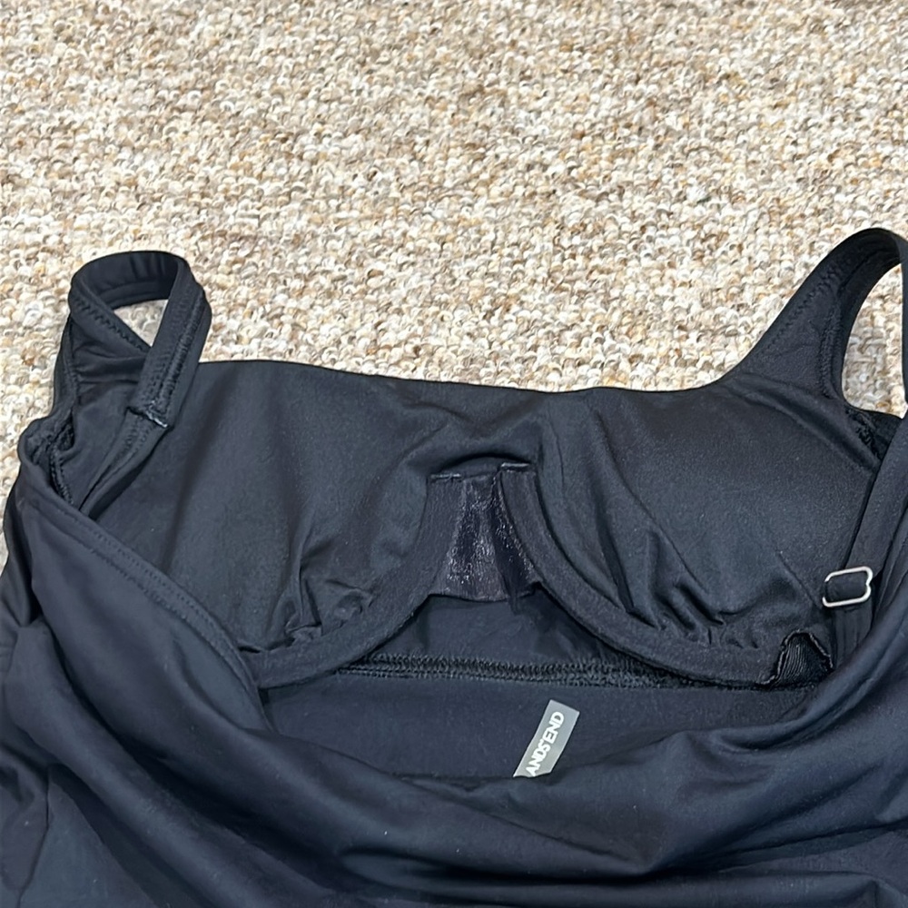 Lands End Black Tankini Adjustable strap & underwire bra w/ removable pads Sz 6 - Picture 4 of 6